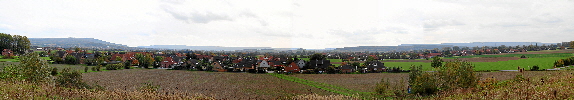 Panoramafoto Wilhelmsdorf, 8511x1482 px, jpg-Datei, 1,9 MB